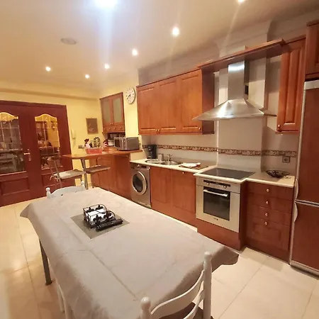 Leikerenea Spacious In Villa