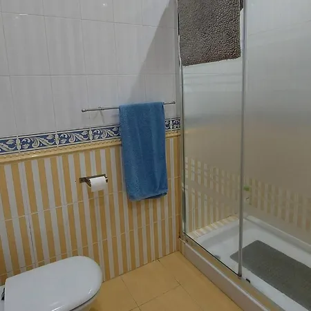 Leikerenea Spacious In Μπερμέο